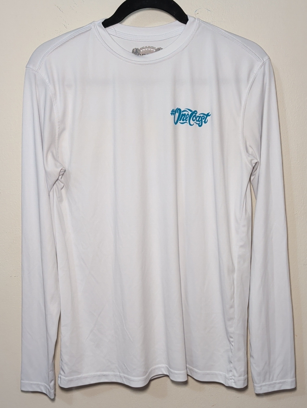 Costa Del Mar One Coast Performance Shirt White Blue Bahamas Flag Men's Size S